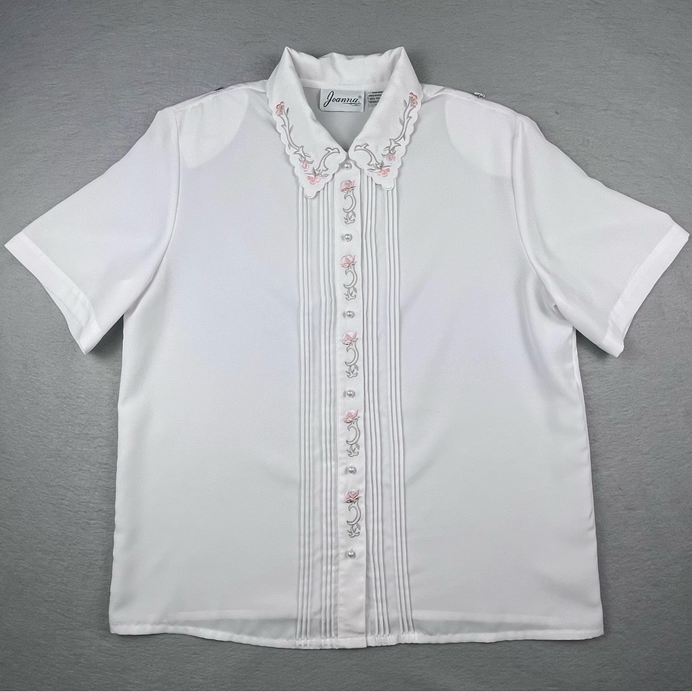 Vintage Joanna Women's White Embroidered Floral Button Up Blouse Size M
